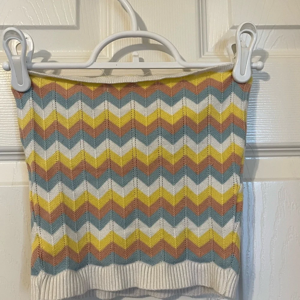 Debut Multicolor Chevron Top - Picture 4 of 5